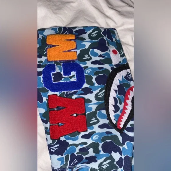 Bape - Picture 2 of 7